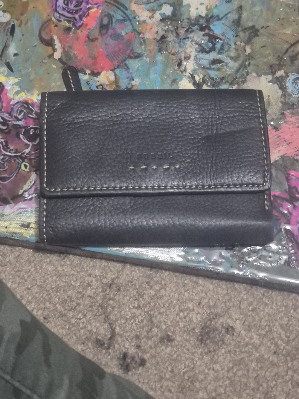 Fossil Black Pebbled Leather Trifold Wallet with Contrast Stitching